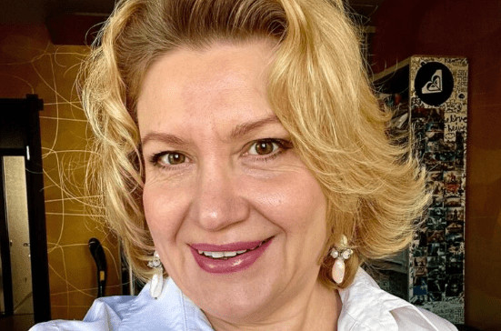 Bosanka uhvatila muža sa drugom na rođendan: Nakon svekrvinih reči rešila da se razvede, a u sudnici joj priredio šok - featured image