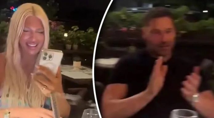 Pomirili se Karleuša i Tošić: Snimljeni zajedno u restoranu, on joj čak i zapjevao Pomirili se Karleuša i Tošić: Snimljeni zajedno u restoranu, on joj čak i zapjevao - featured image