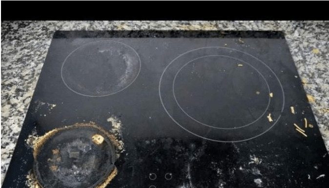 ŽENA PODIJELILA TRIK I ODUŠEVILA SVE: Evo kako se čisti keramička ploča, zaboravite na kupovna sredstva – OVAKO ĆE BITI BLISTAVA I BEZ MRLJE (RECEPT) ŽENA PODIJELILA TRIK I ODUŠEVILA SVE: Evo kako se čisti keramička ploča, zaboravite na kupovna sredstva – OVAKO ĆE BITI BLISTAVA I BEZ MRLJE (RECEPT) - featured image